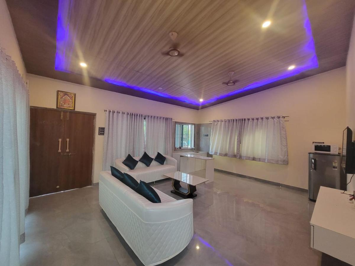 Вилла Nazrana 2Bhk Лонавала Экстерьер фото