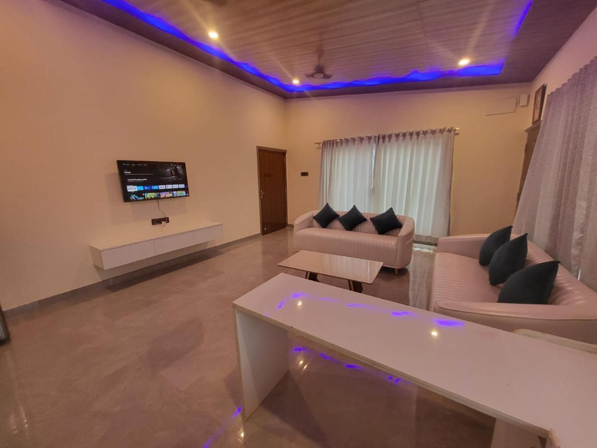 Вилла Nazrana 2Bhk Лонавала Экстерьер фото