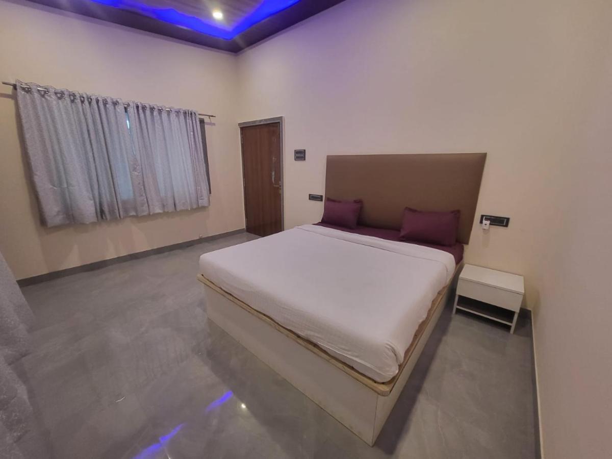 Вилла Nazrana 2Bhk Лонавала Экстерьер фото