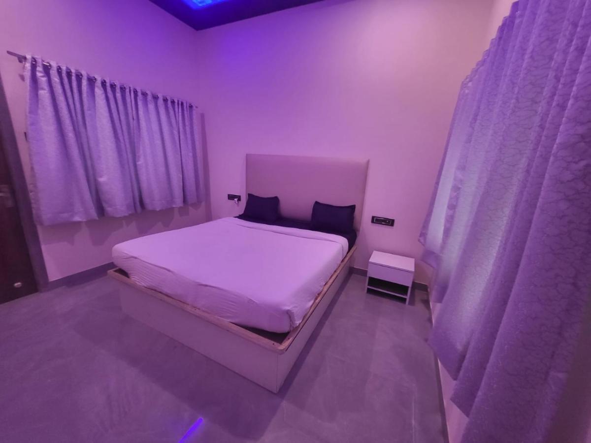 Вилла Nazrana 2Bhk Лонавала Экстерьер фото